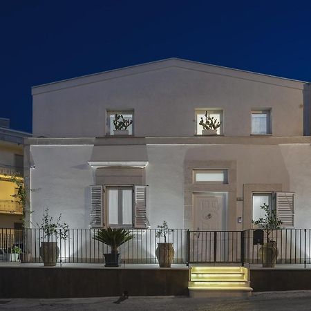 Casa Vacanze "Oceano Mare" 포쟐로 외부 사진