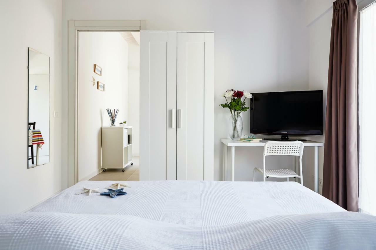 Casa Vacanze "Oceano Mare" 포쟐로 외부 사진