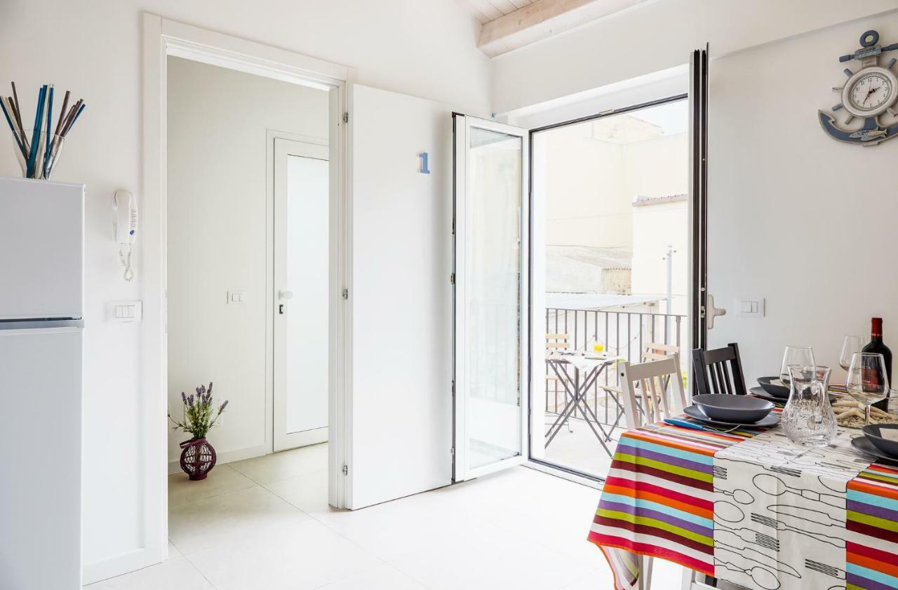 Casa Vacanze "Oceano Mare" 포쟐로 외부 사진