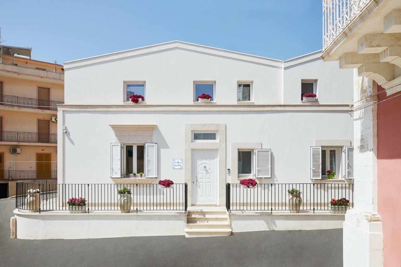 Casa Vacanze "Oceano Mare" 포쟐로 외부 사진